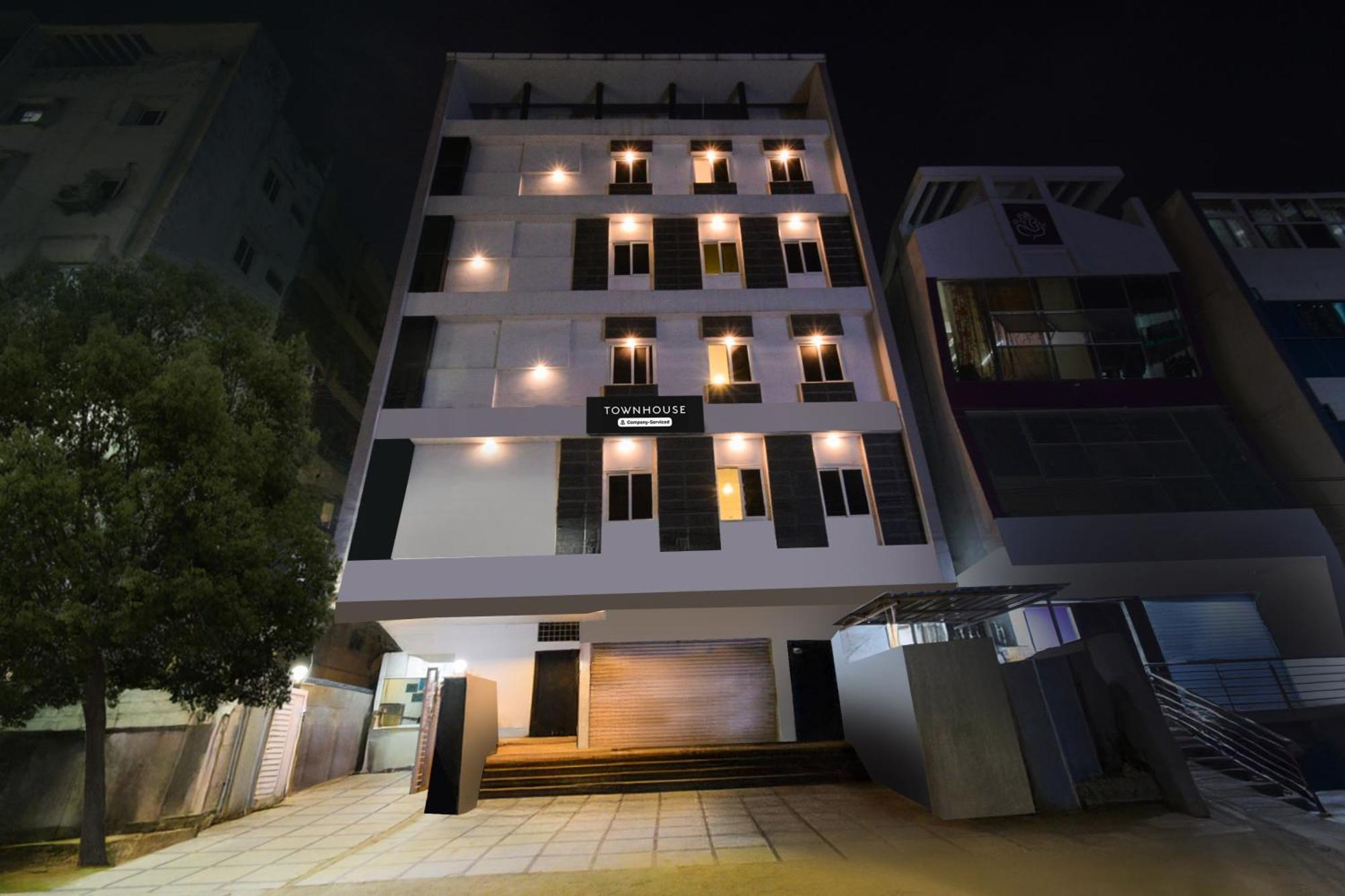 Super Townhouse Alwal Road Hotel Trimulgherry Exterior photo